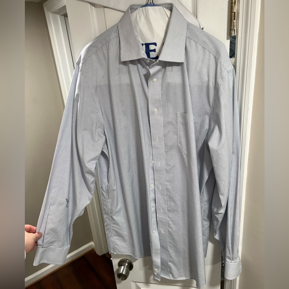 Jos. A. Bank Traveler 17 x 36 Blue Patterned Dress Shirt Spread Collar